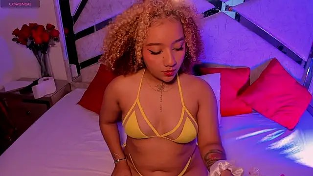 Snapshot of Starlights chatting on January 17, 2026, 1:49 pm Starlights online show from January 17, 2026, 1:49 pm