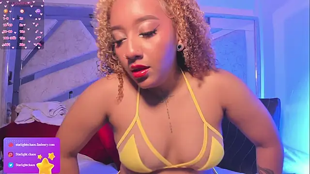 Snapshot of Starlights chatting on February 24, 2026, 1:42 pm Starlights online show from February 24, 2026, 1:42 pm