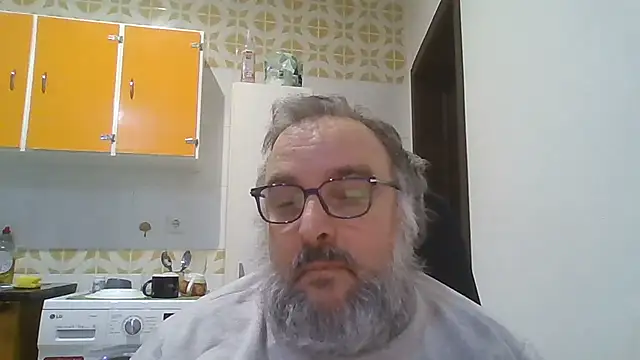 Snapshot of UrsoHardBRPT chatting on March 10, 2026, 9:20 pm UrsoHardBRPT online show from March 10, 2026, 9:20 pm