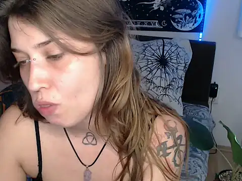 AlienforTwenty online show from February 18, 2026, 12:12 pm