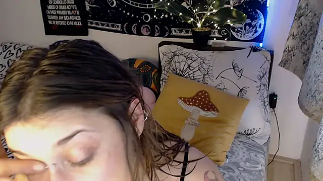 AlienforTwenty online show from March 4, 2026, 9:26 am