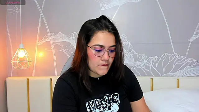beautifulgirl4u  online show from May 20, 2026, 11:33 pm