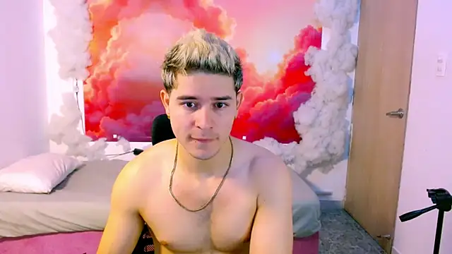 RayanLynxx online show from December 15, 2025, 7:18 pm