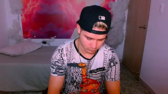 RayanLynxx online show from December 18, 2025, 7:20 pm