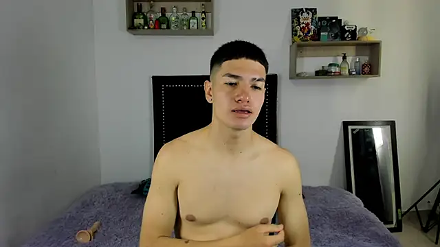 Nico Nocturne online show from December 15, 2025, 7:40 pm