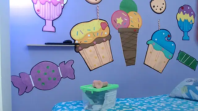 NOVAHOT98 online show from January 5, 2026, 7:28 pm