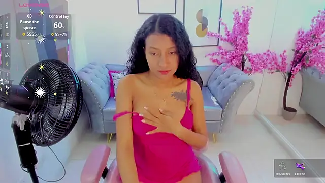 Snapshot of Nina_willyams chatting on February 6, 2026, 3:44 am Nina willyams online show from February 6, 2026, 3:44 am