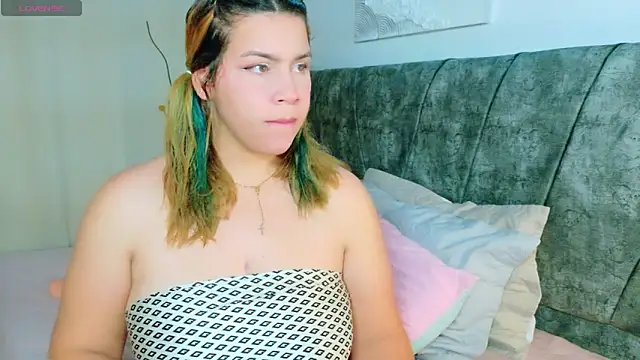 Snapshot of NanyMatrioska chatting on January 12, 2026, 6:57 pm NanyMatrioska online show from January 12, 2026, 6:57 pm