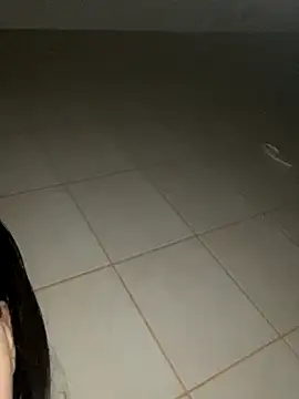 Snapshot of LoverNIXI chatting on December 15, 2025, 5:39 pm LoverNIXI online show from December 15, 2025, 5:39 pm