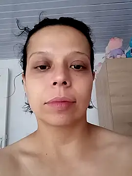 LunaaMorelli2 online show from January 6, 2026, 1:04 pm