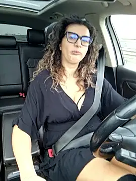 Snapshot of MiraBennet chatting on February 16, 2026, 7:37 am MiraBennet online show from February 16, 2026, 7:37 am