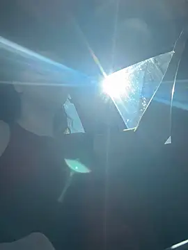 MiraBennet online show from April 6, 2026, 6:58 am