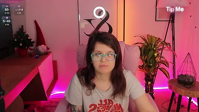 Ariell Mini online show from February 2, 2026, 1:21 pm