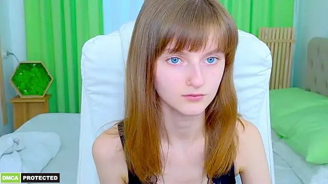 Miss Alisa  online show from April 2, 2026, 3:20 pm