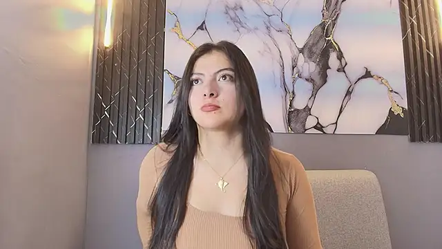 VIOLETA PARKKER online show from December 19, 2025, 7:43 pm