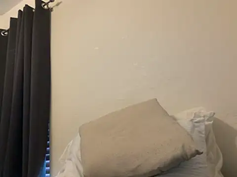 In tandem online show from March 15, 2026, 10:38 pm