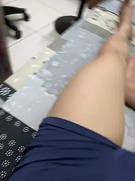 zzzzx989 online show from February 2, 2026, 10:36 am