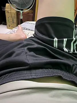 zzzzx989 online show from April 6, 2026, 2:42 am