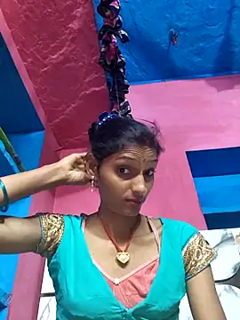 Sabnam sekhavat online show from February 19, 2026, 3:52 pm