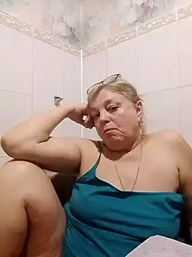 Snapshot of LinaLight88 chatting on February 23, 2026, 8:06 pm LinaLight88 online show from February 23, 2026, 8:06 pm