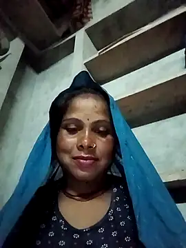 Snapshot of Shreya_pandit chatting on February 1, 2026, 10:08 pm Shreya pandit online show from February 1, 2026, 10:08 pm