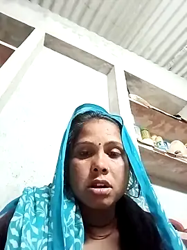 Snapshot of Shreya_pandit chatting on February 6, 2026, 11:52 pm Shreya pandit online show from February 6, 2026, 11:52 pm