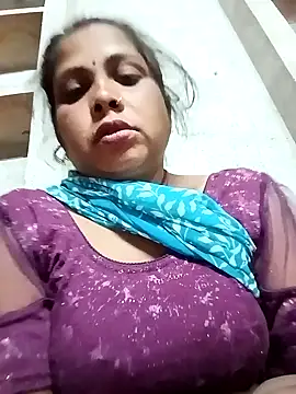 Snapshot of Shreya_pandit chatting on February 9, 2026, 10:25 pm Shreya pandit online show from February 9, 2026, 10:25 pm