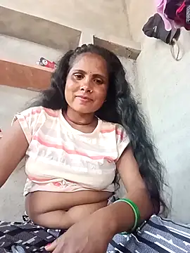 Snapshot of Shreya_pandit chatting on February 13, 2026, 5:47 am Shreya pandit online show from February 13, 2026, 5:47 am