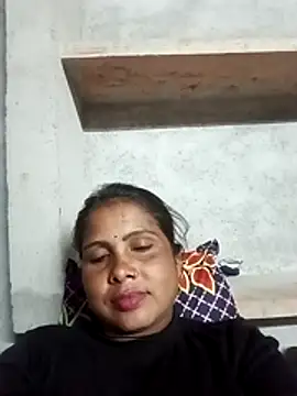 Snapshot of Shreya_pandit chatting on February 14, 2026, 12:46 pm Shreya pandit online show from February 14, 2026, 12:46 pm