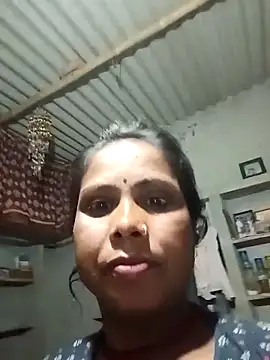 Snapshot of Shreya_pandit chatting on February 17, 2026, 10:38 pm Shreya pandit online show from February 17, 2026, 10:38 pm