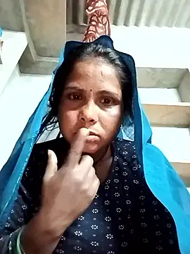 Snapshot of Shreya_pandit chatting on February 19, 2026, 2:18 am Shreya pandit online show from February 19, 2026, 2:18 am