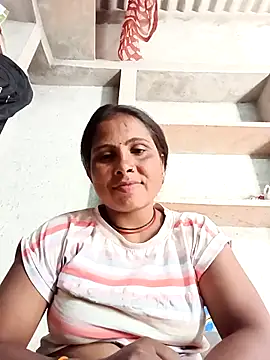 Snapshot of Shreya_pandit chatting on February 24, 2026, 7:50 am Shreya pandit online show from February 24, 2026, 7:50 am