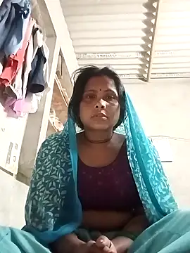 Snapshot of Shreya_pandit chatting on March 2, 2026, 1:08 am Shreya pandit online show from March 2, 2026, 1:08 am