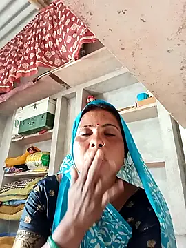 Snapshot of Shreya_pandit chatting on March 10, 2026, 7:13 am Shreya pandit online show from March 10, 2026, 7:13 am