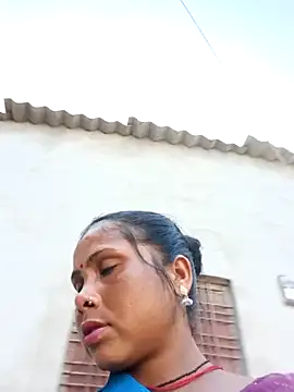 Snapshot of Shreya_pandit chatting on March 11, 2026, 11:05 am Shreya pandit online show from March 11, 2026, 11:05 am