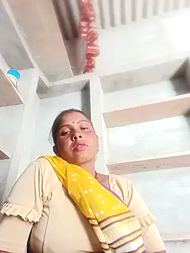 Snapshot of Shreya_pandit chatting on March 13, 2026, 6:20 am Shreya pandit online show from March 13, 2026, 6:20 am