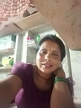 Snapshot of Shreya_pandit chatting on March 16, 2026, 6:12 pm Shreya pandit online show from March 16, 2026, 6:12 pm