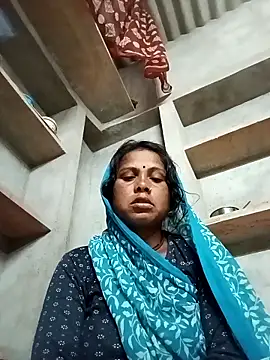 Snapshot of Shreya_pandit chatting on March 17, 2026, 11:08 pm Shreya pandit online show from March 17, 2026, 11:08 pm