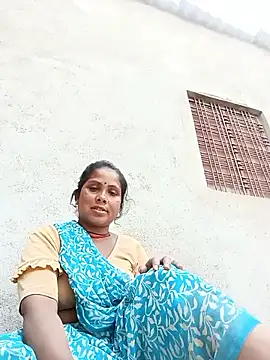 Snapshot of Shreya_pandit chatting on March 19, 2026, 12:20 pm Shreya pandit online show from March 19, 2026, 12:20 pm