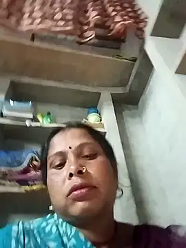 Snapshot of Shreya_pandit chatting on March 21, 2026, 5:49 pm Shreya pandit online show from March 21, 2026, 5:49 pm