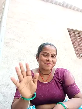 Snapshot of Shreya_pandit chatting on March 27, 2026, 8:26 am Shreya pandit online show from March 27, 2026, 8:26 am