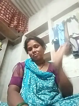 Snapshot of Shreya_pandit chatting on April 3, 2026, 12:19 am Shreya pandit online show from April 3, 2026, 12:19 am