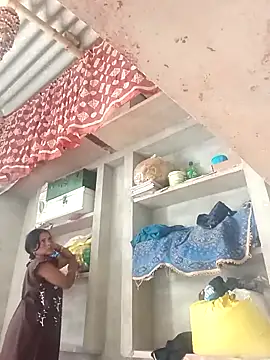 Snapshot of Shreya_pandit chatting on April 5, 2026, 7:05 am Shreya pandit online show from April 5, 2026, 7:05 am