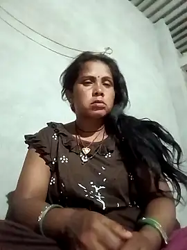 Snapshot of Shreya_pandit chatting on April 5, 2026, 7:44 pm Shreya pandit online show from April 5, 2026, 7:44 pm