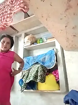 Snapshot of Shreya_pandit chatting on April 9, 2026, 5:40 am Shreya pandit online show from April 9, 2026, 5:40 am