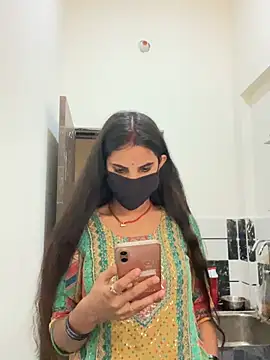 Snapshot of Pooja_Love143 chatting on April 8, 2026, 7:52 am Pooja Love143 online show from April 8, 2026, 7:52 am