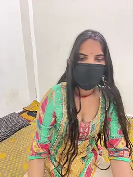 Snapshot of Pooja_Love143 chatting on April 10, 2026, 6:51 am Pooja Love143 online show from April 10, 2026, 6:51 am