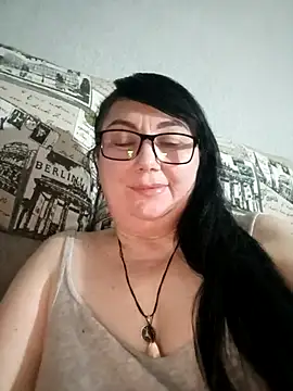 MariSwan222 online show from April 20, 2026, 8:21 pm