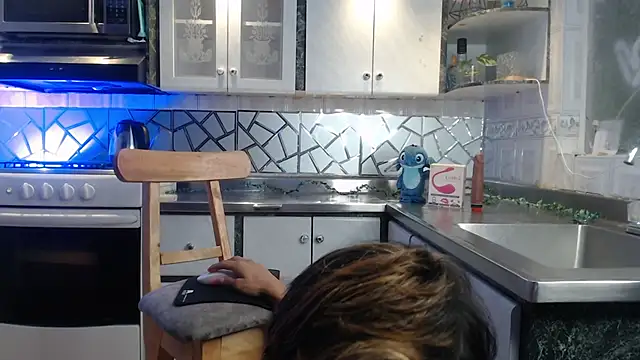 ABRAHAN XO online show from January 8, 2026, 1:24 pm