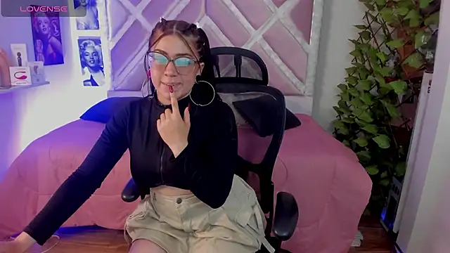 Sraemma online show from December 17, 2025, 10:27 pm